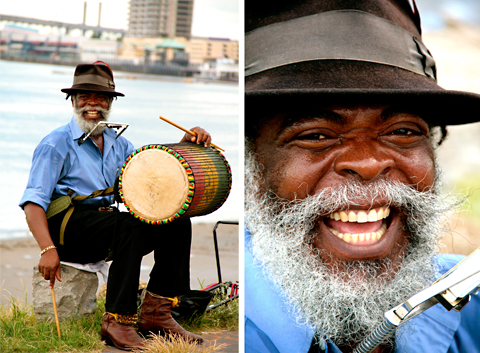 River singer in New Orleans. Photography copyright Lindsay Benson Garrett.