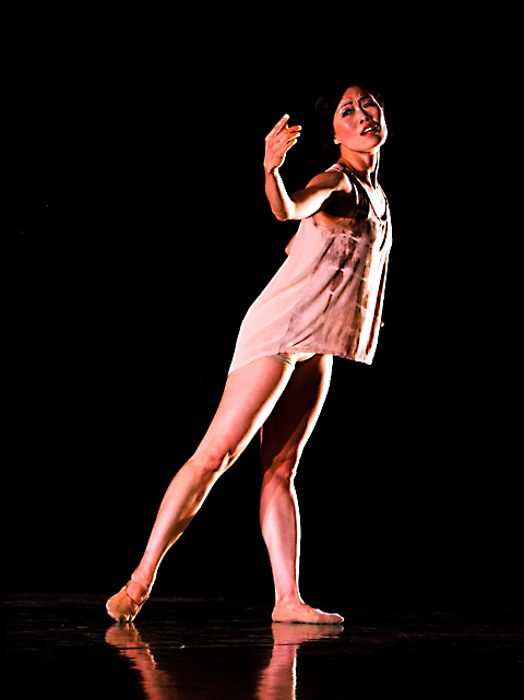 Dancer: Shu-Chen Cuff. Photography copyright Lindsay Benson Garrett.