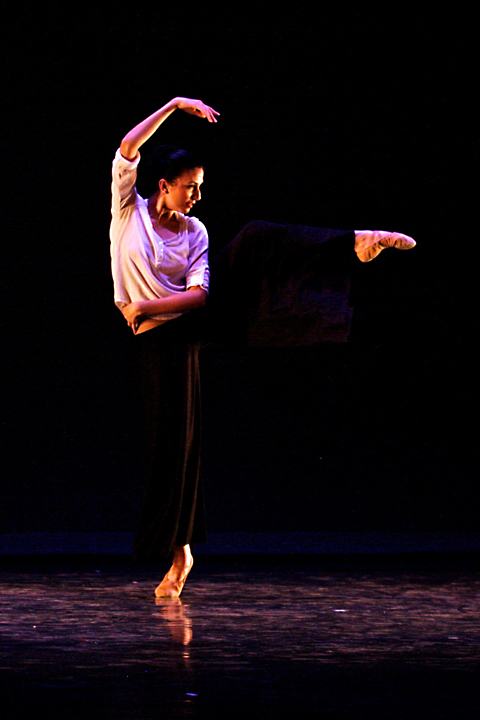 Dancer: Therese. Photography copyright Lindsay Benson Garrett.